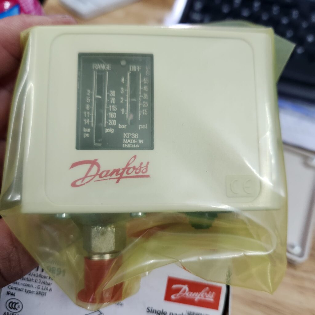 công tắc áp suất danfoss